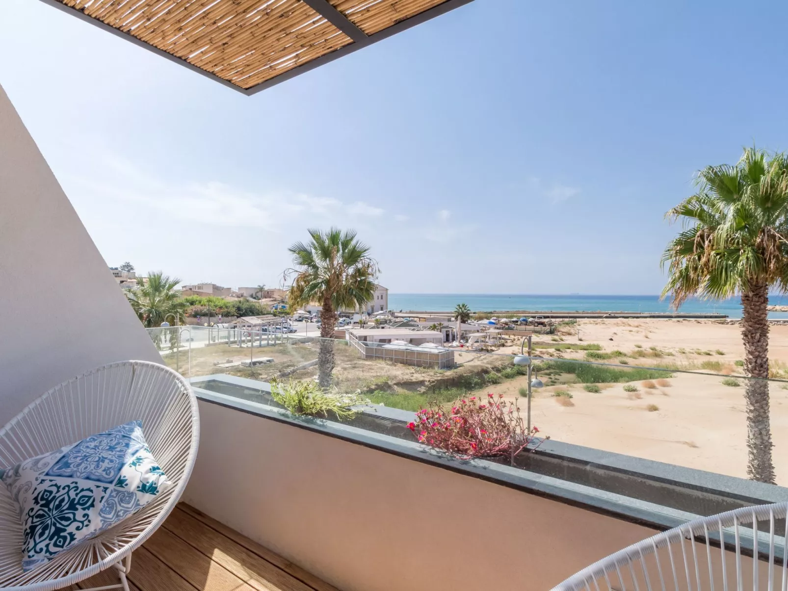 Charmante Wohnung in Donnalucata mit Möblierter Terrasse-Image-tags.info