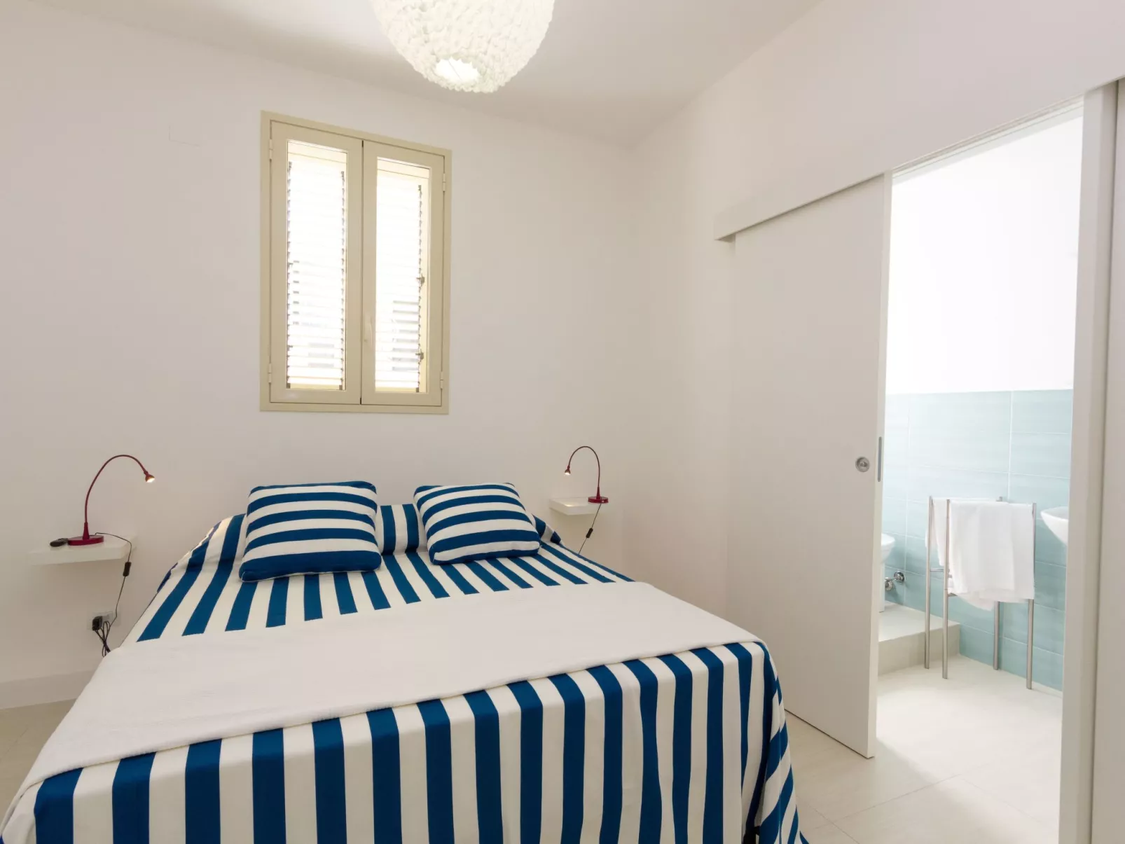 Talete, im Zentrum 40 m vom Strand entfernt-Binnen