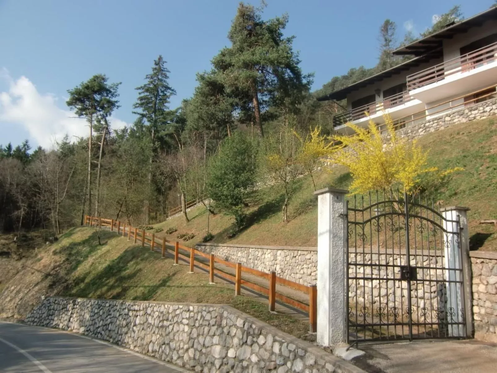 Erdgeschosswohnung mit Seeblick-Buiten