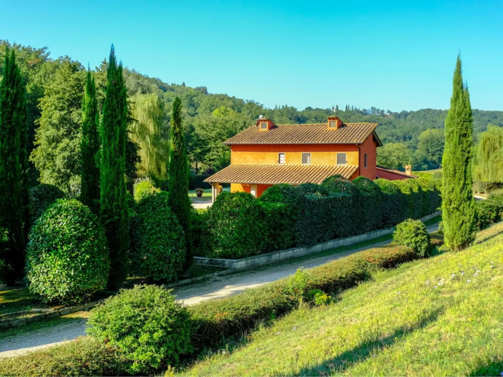 Villa mit privatem Pool und Wellnessbereich-Buiten