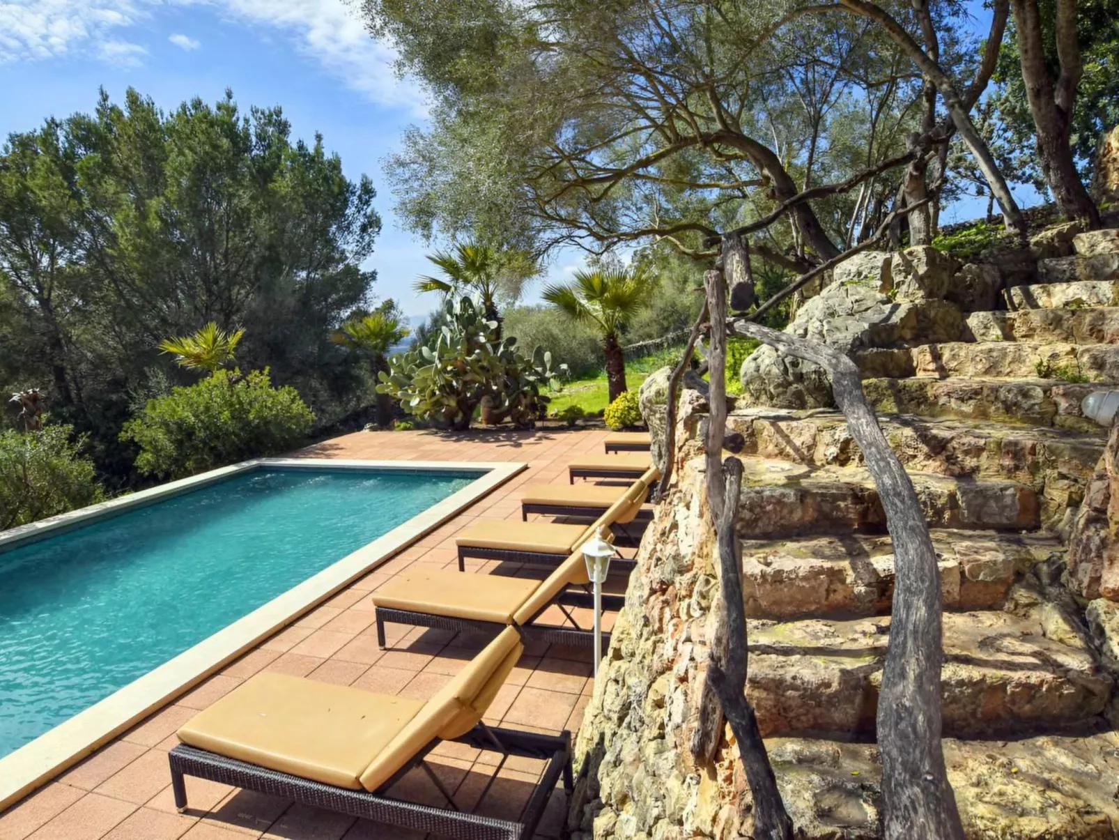 Finca in idyllischer Umgebung Pool & Klima 8 Pers-Buiten