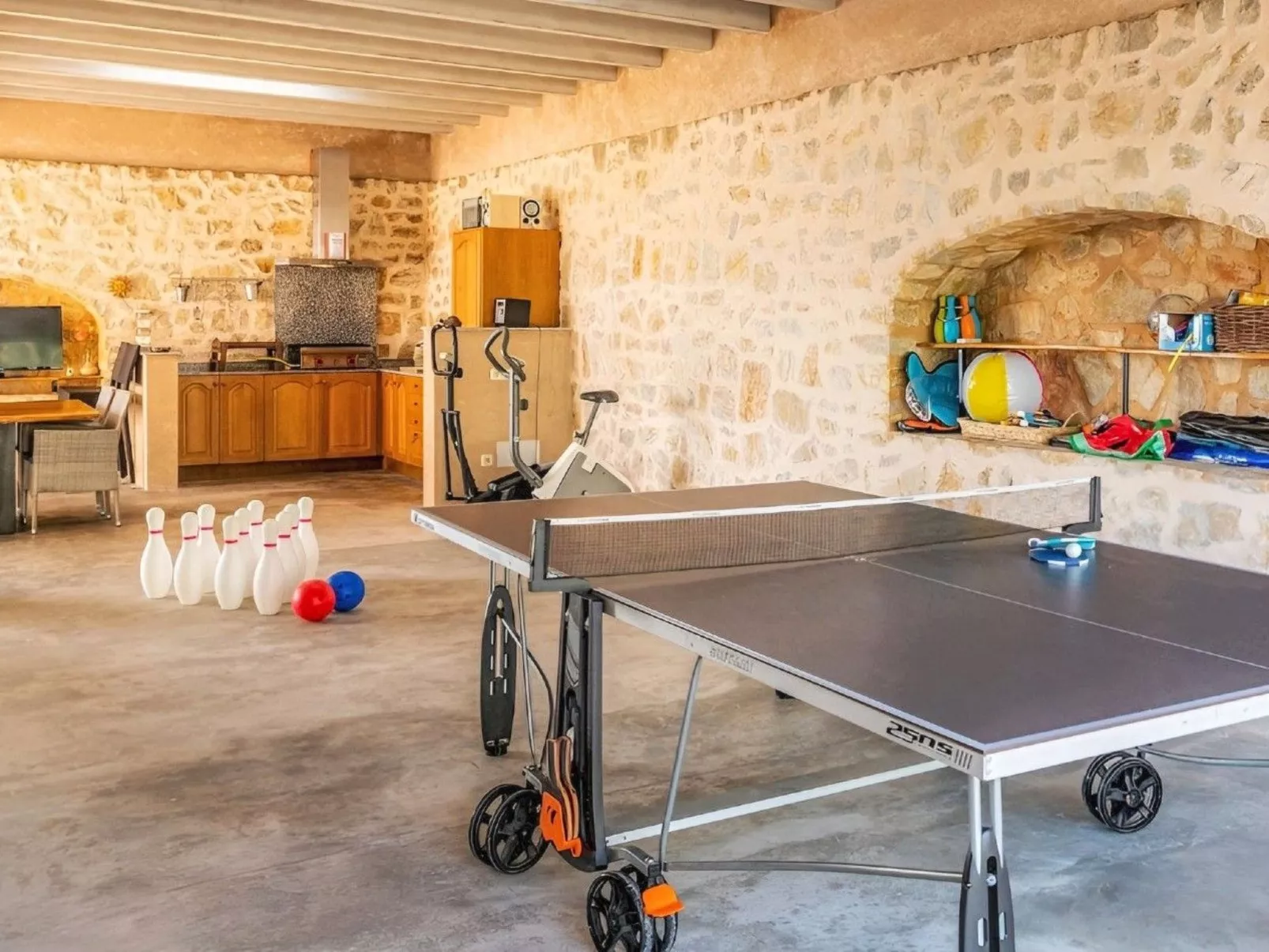 Schöne Finca mit Aussicht, Pool und Jacuzzi-Binnen