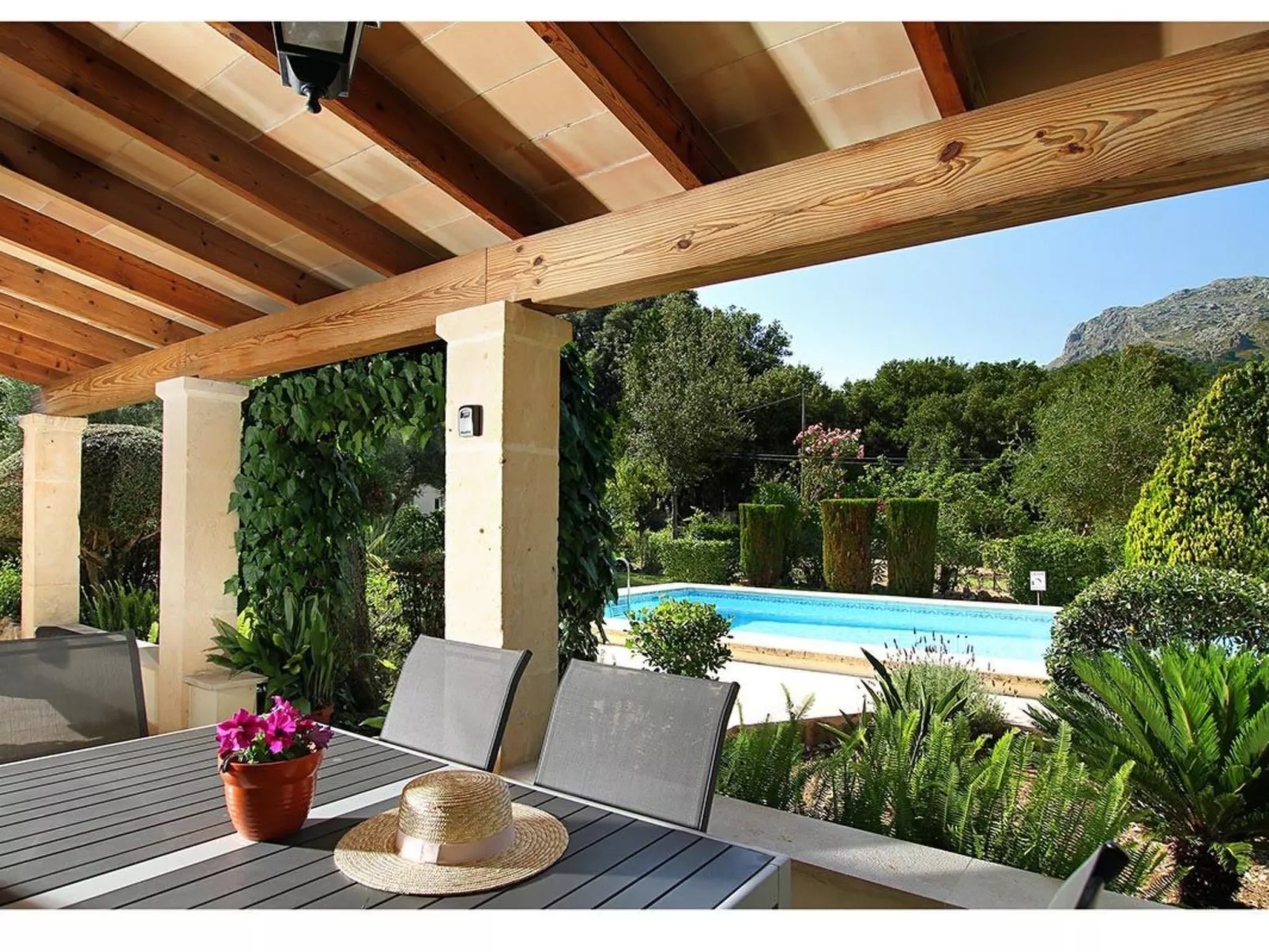 Fantastische Villa in einer ruhigen Gegend in der Nähe von Pollensa-Buiten