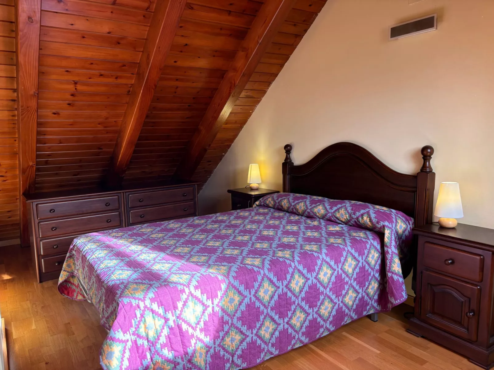 Triplex mit Kamin und Balkon Erta 4 Vall de Boí-Binnen