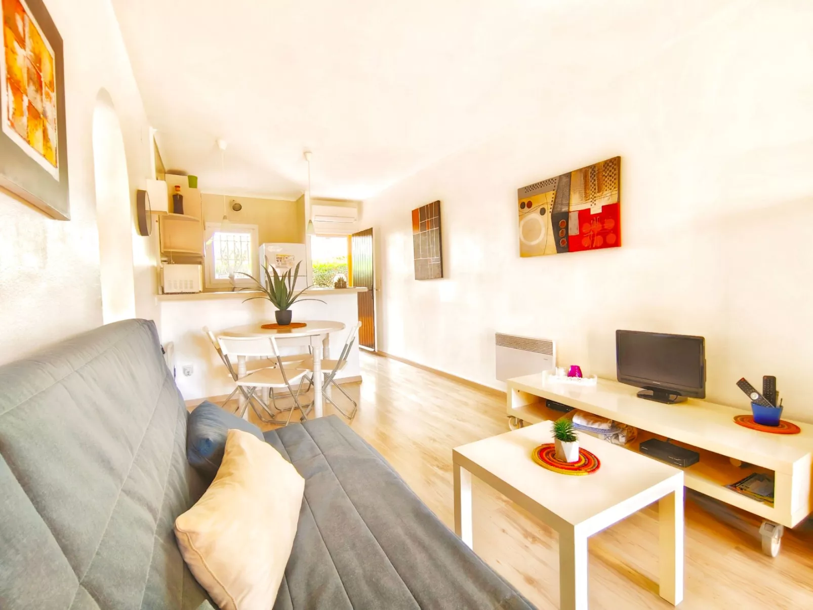 Urlaubswohnung Ibiza an der Costa Brava-Binnen