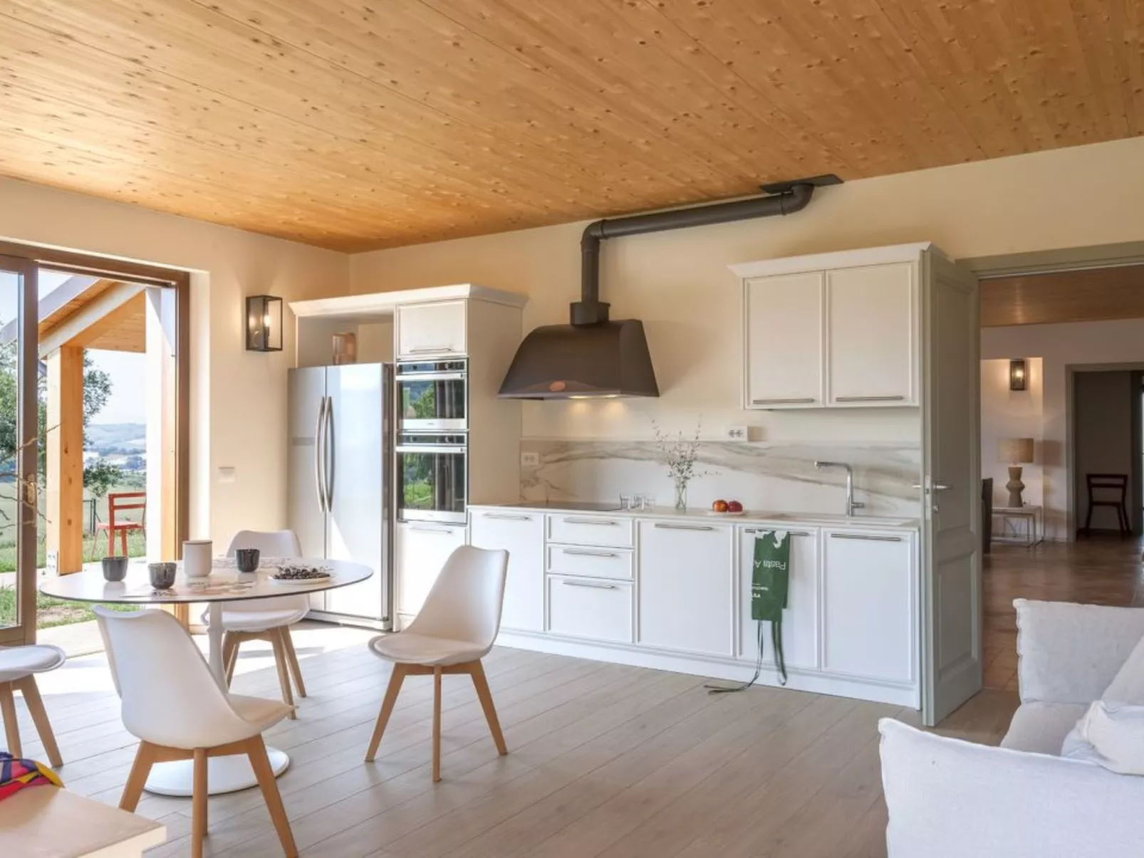 Villa i Gelsi Marche Urlaub, privater Pool-Binnen