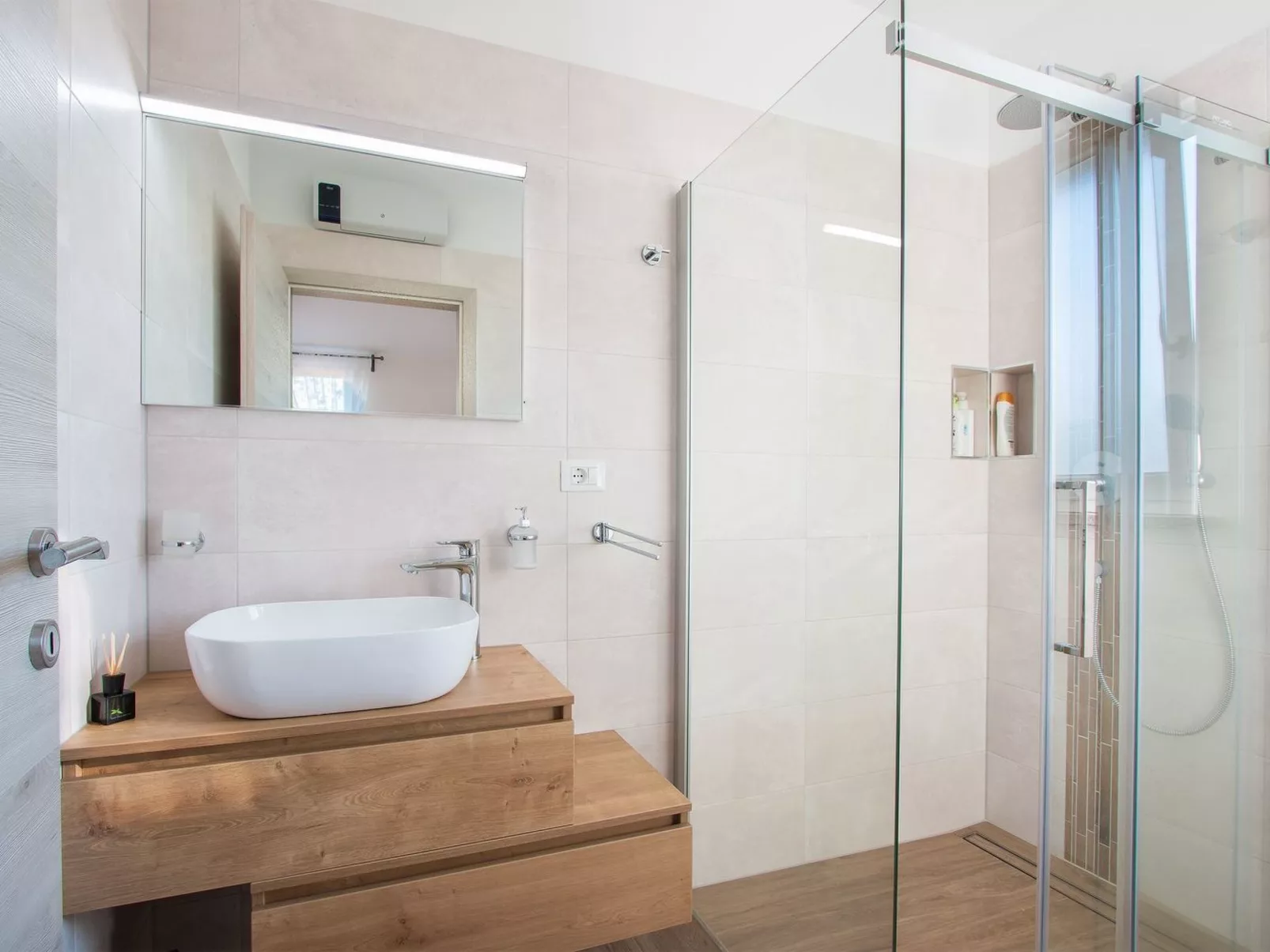 In Pomer mit Parkplatz-Image-tags.info