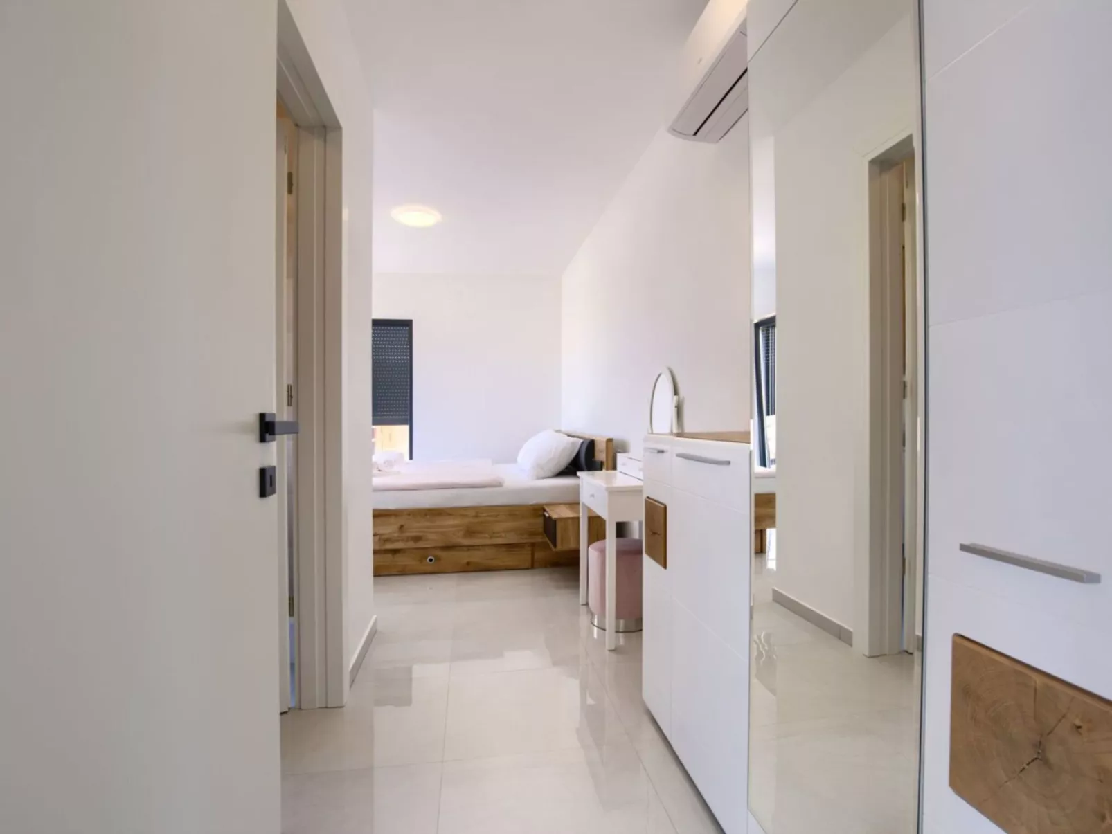 Villa Delfin mit Pool-Binnen