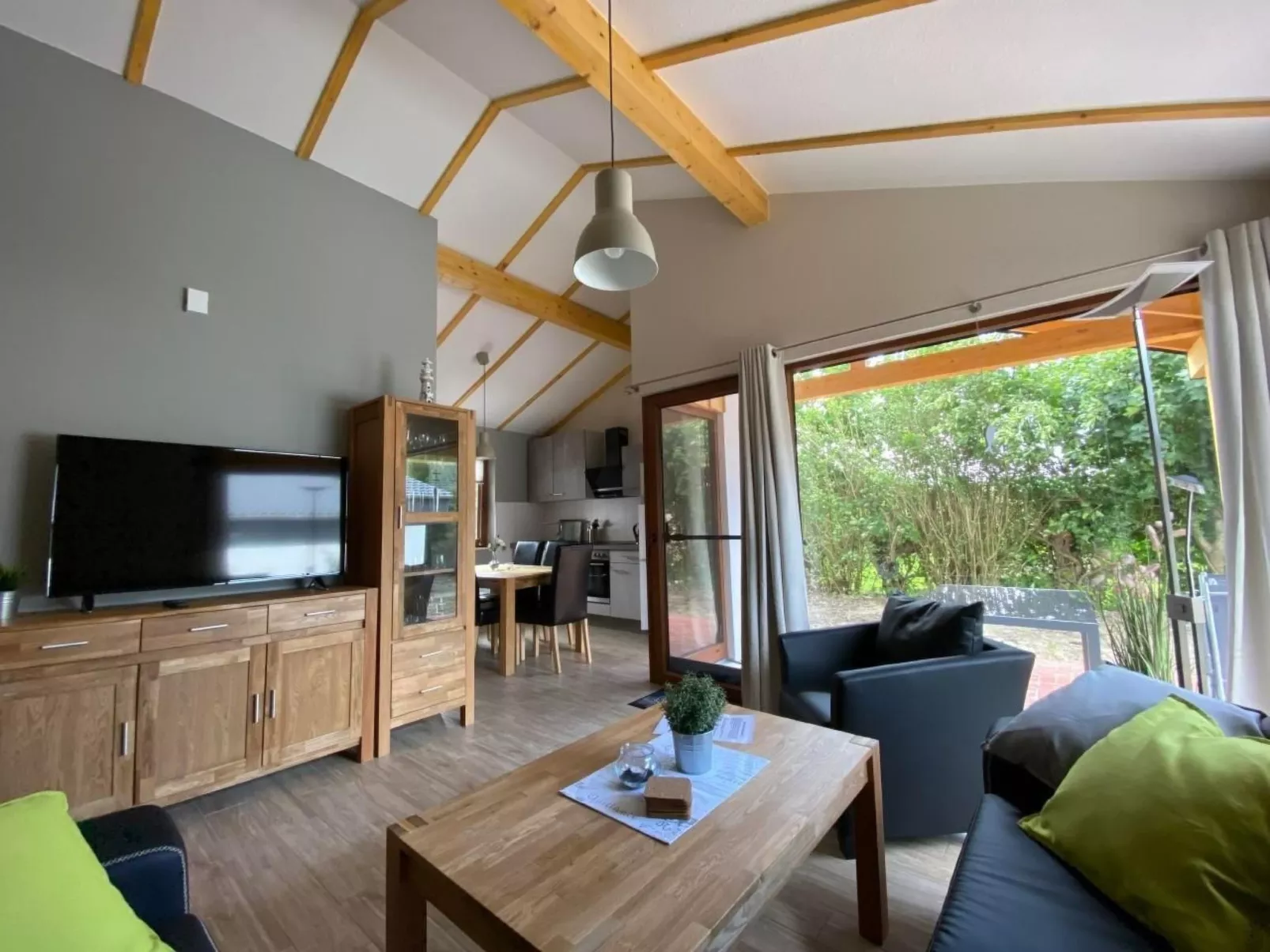 N5 Eingezäuntes Ferienhaus mit ebenerdiger Dusch-Binnen