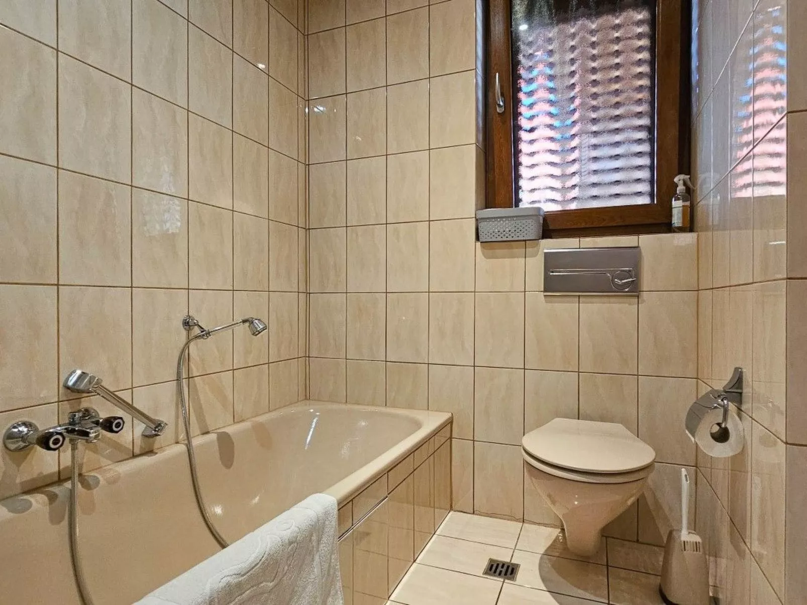 Toni -Wohnung im Erdgeschoss-Binnen