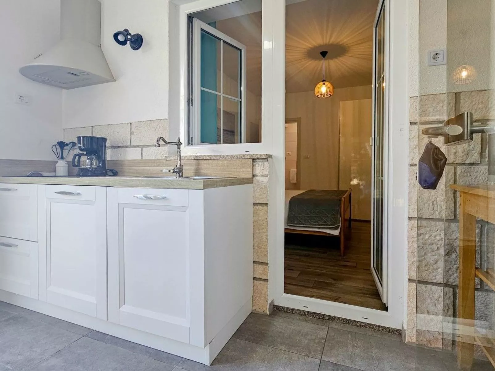 Für 2 Personen ca. 22 m&sup2; in Novigrad, Adriaküste Kroatien (Westküste von I-Binnen