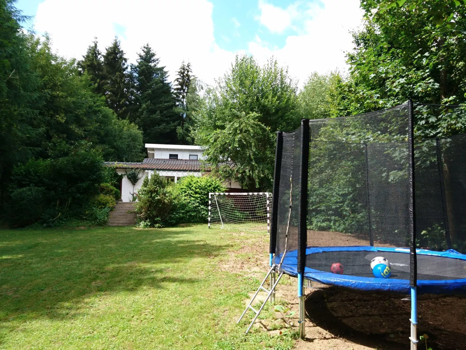 In Im Trieschelbach mit Großem Garten-Buiten