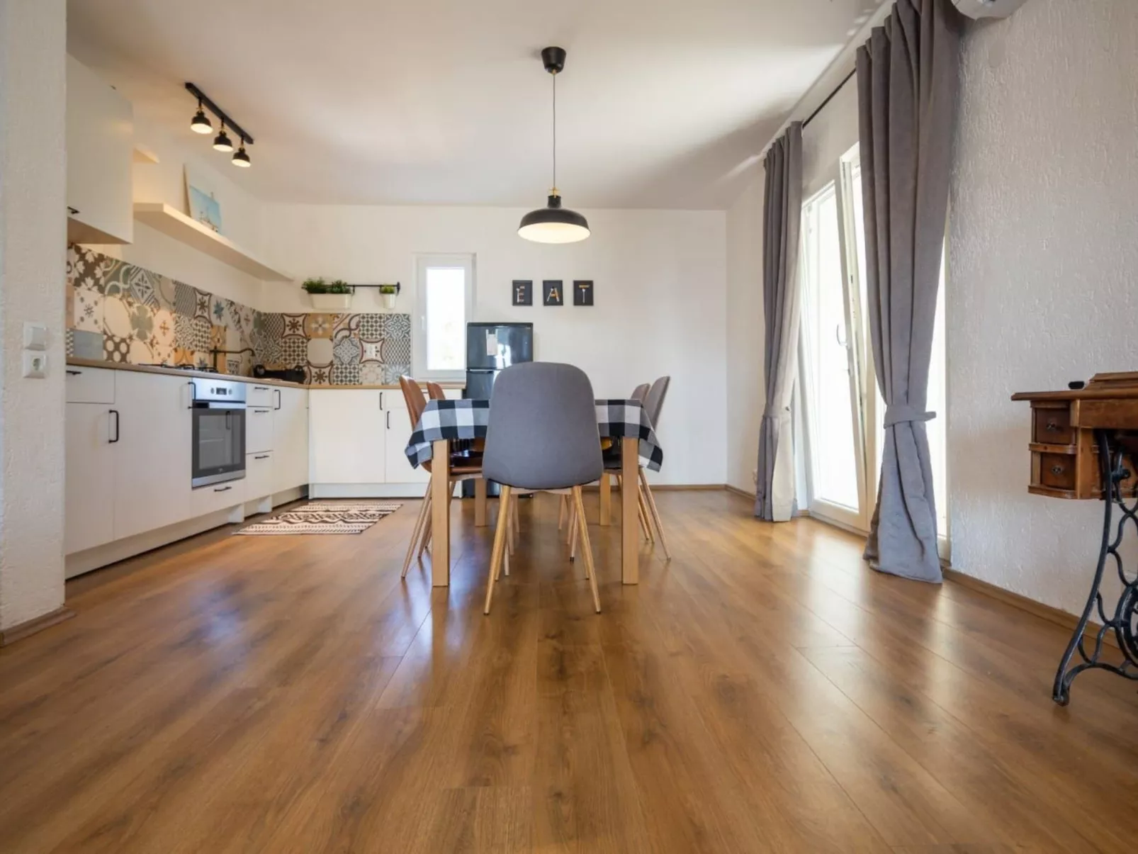 Wohnung Srića-Binnen