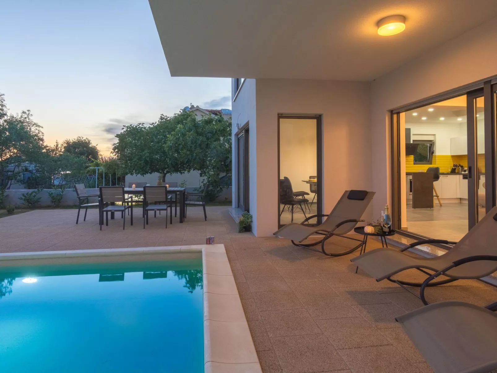 Villa "Lu-Ma" mit Blick auf das Wasser-Buiten