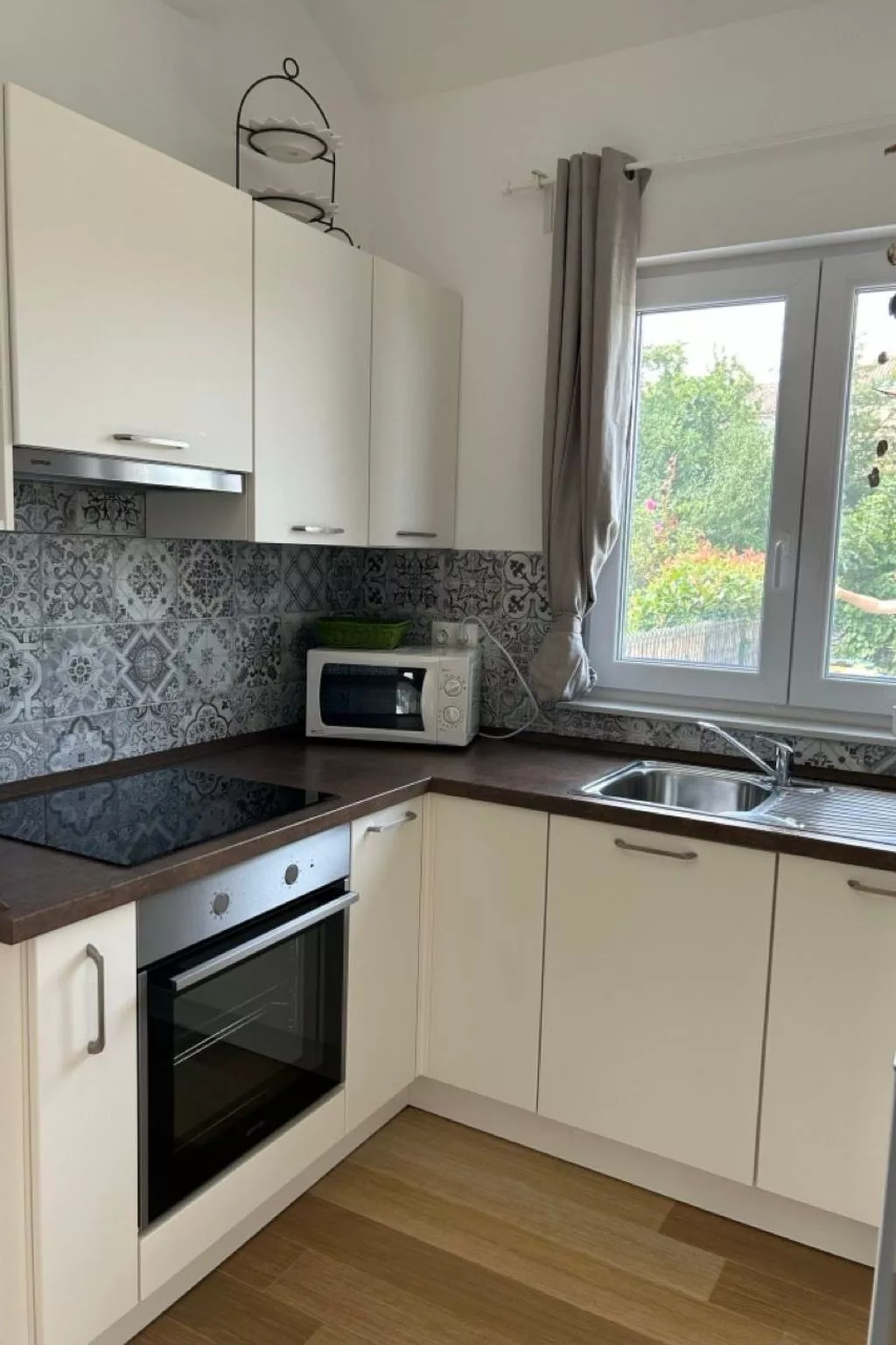 Neues Ferienhaus in Krnica mit Privatem Pool-Binnen