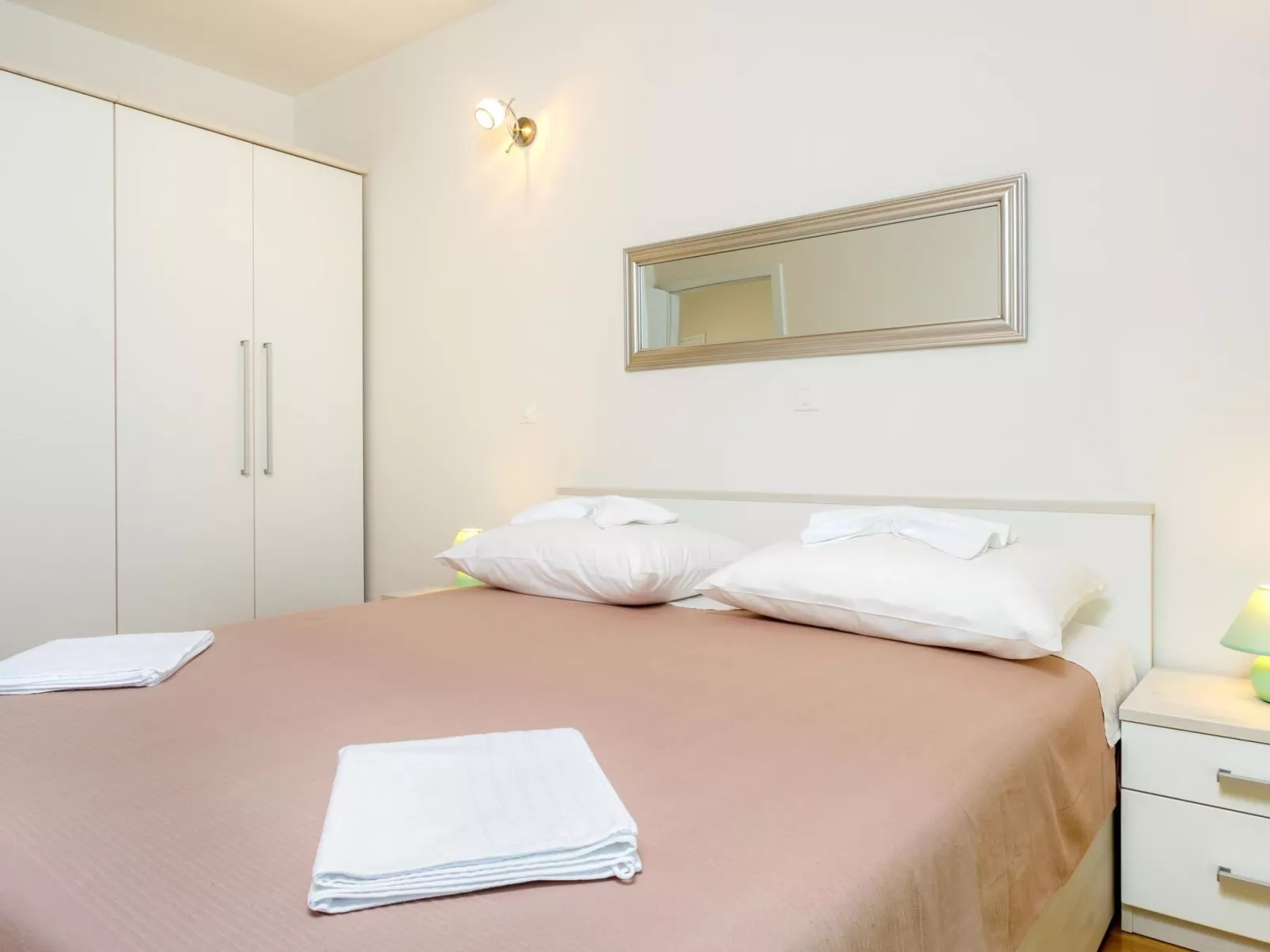 In Srinjine mit Privatem Pool-Binnen