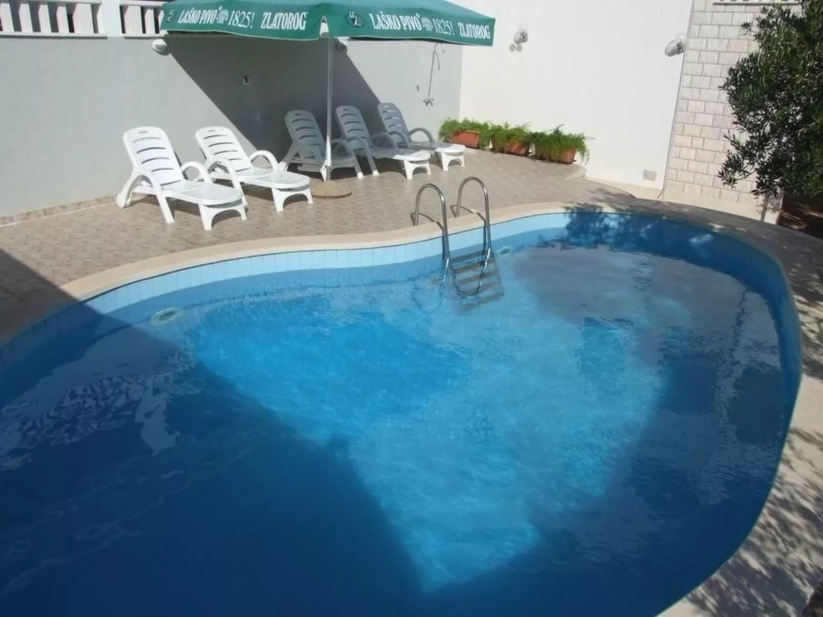 In Sevid mit privatem Parkplatz-Image-tags.info