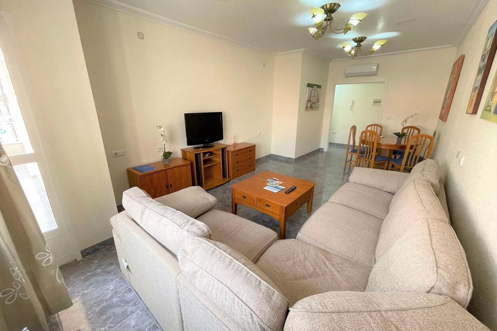 Apartamento amplio y cómodo en Los Alcazares-Woonkamer