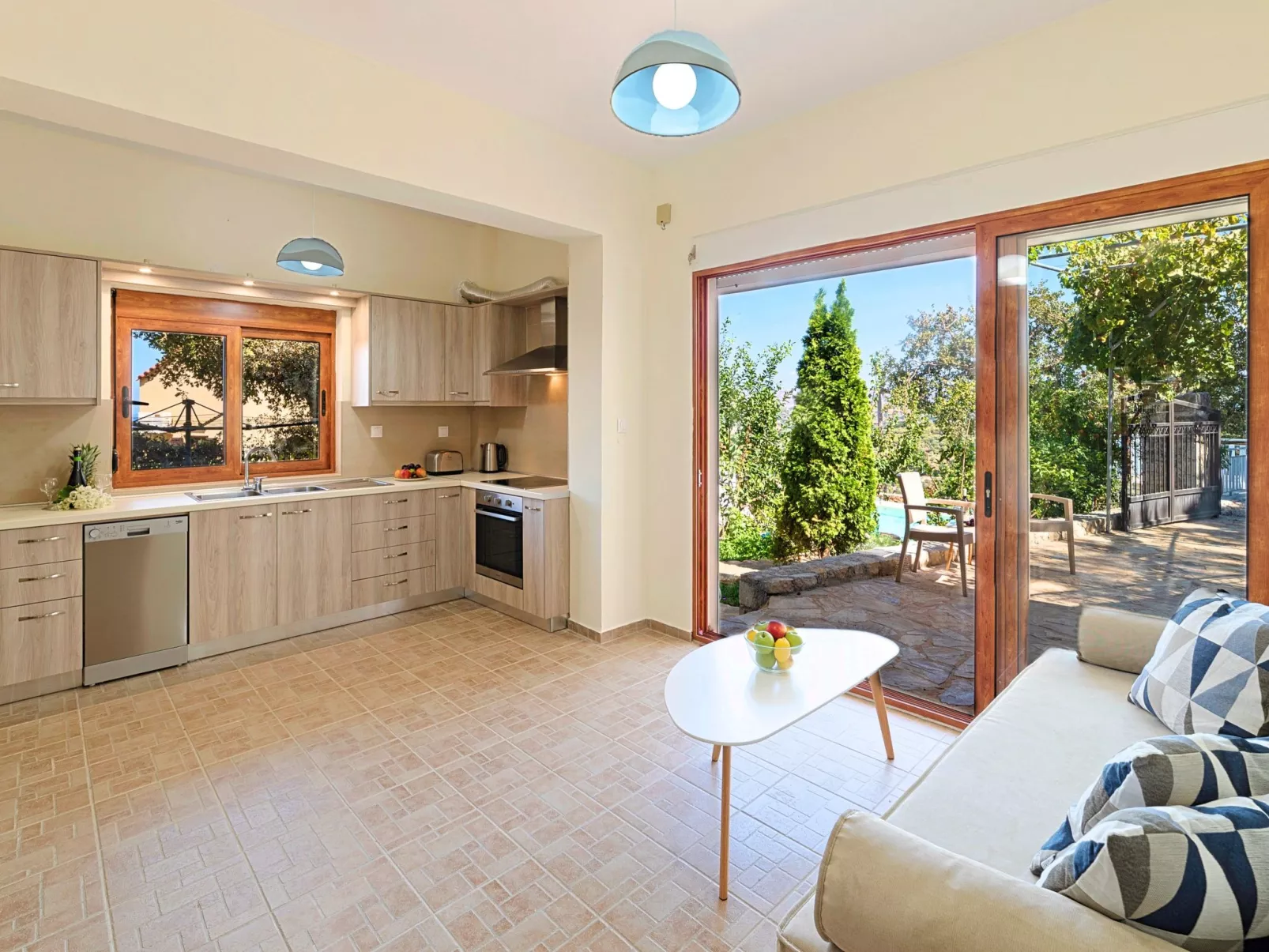 Für 12 Personen in Kastellos, Kreta (West-Kreta)-Image-tags.info