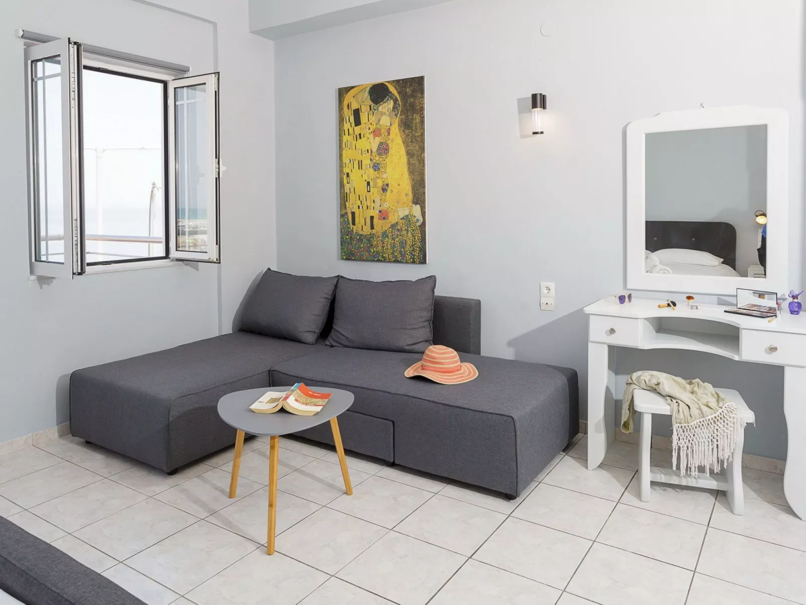 Wunderschöne Wohnung in Kato Gouves mit Parkplatz-Binnen