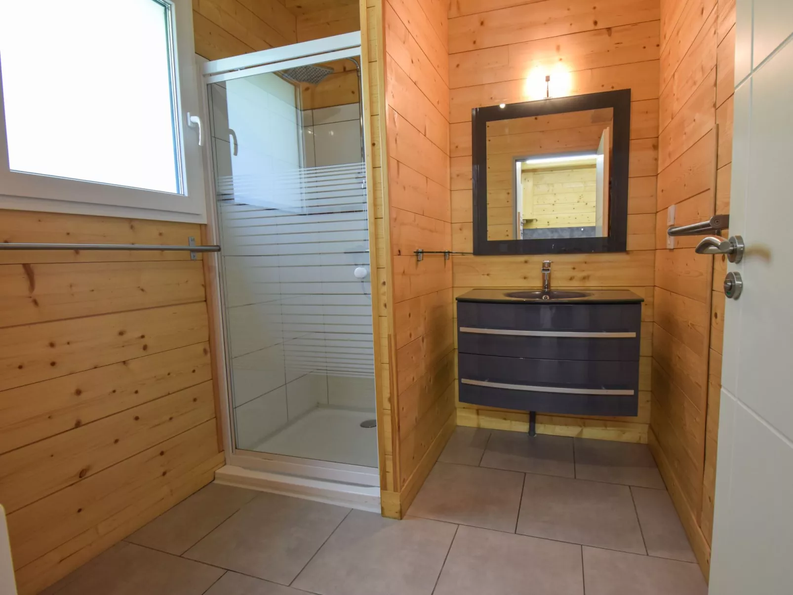 Troumousse für 8 Personen und 4 Kinder-Binnen