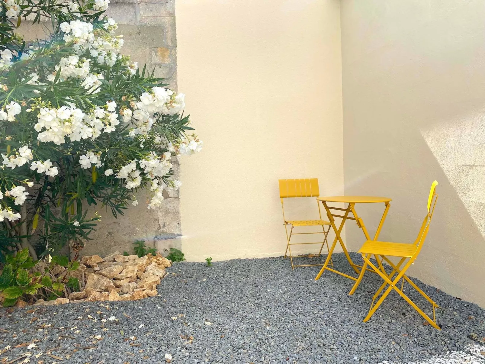 In Rochefort mit Garten und Terrasse-Image-tags.info