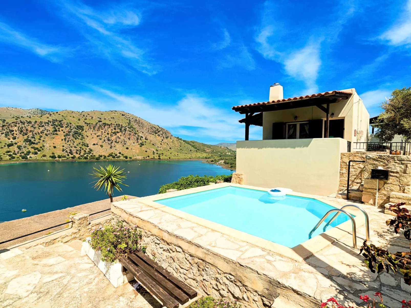 Ferienvilla "Du Lac Alpha" mit Pool-Image-tags.info