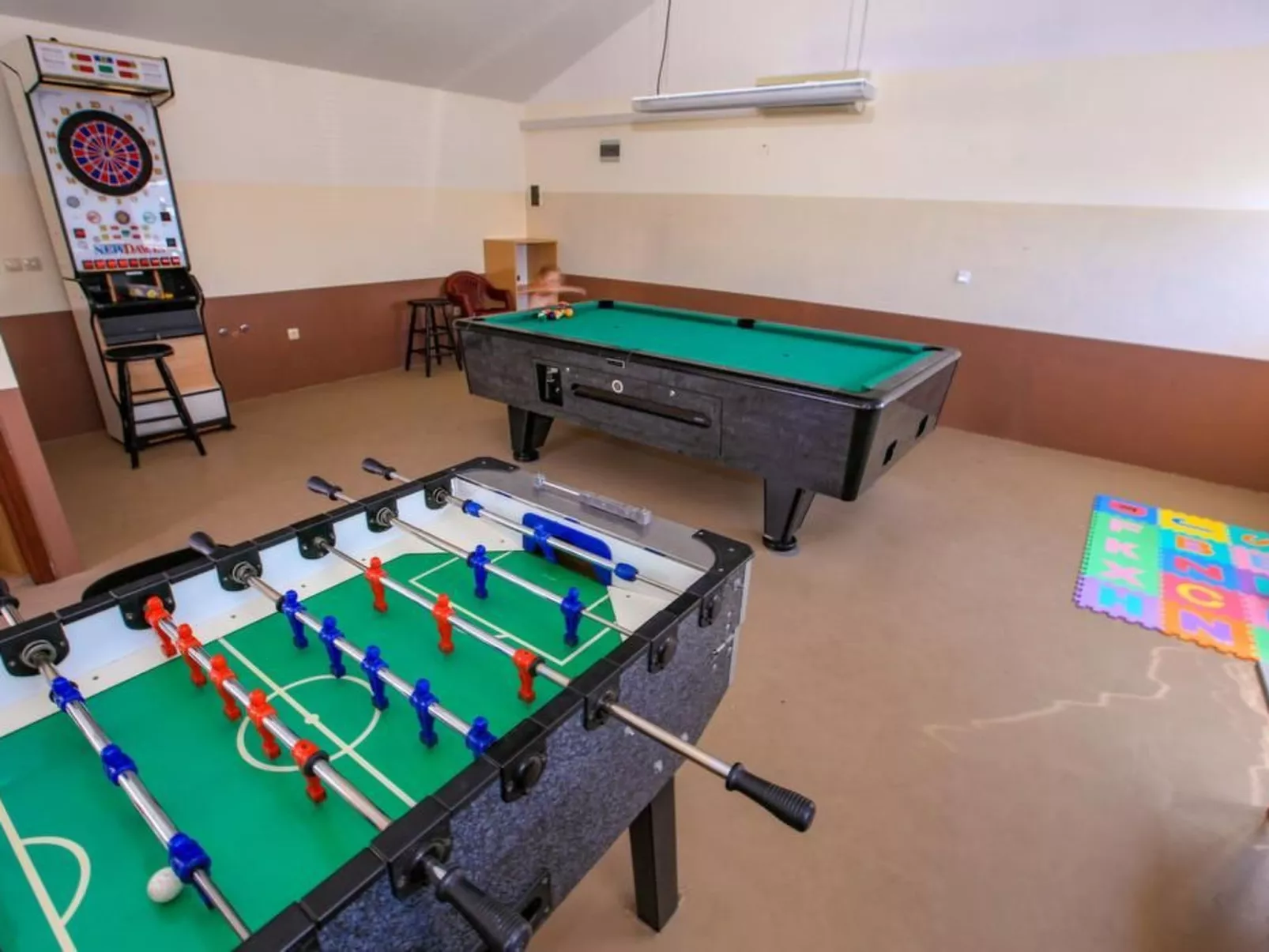 Appartement mit Balkon-Image-tags.info