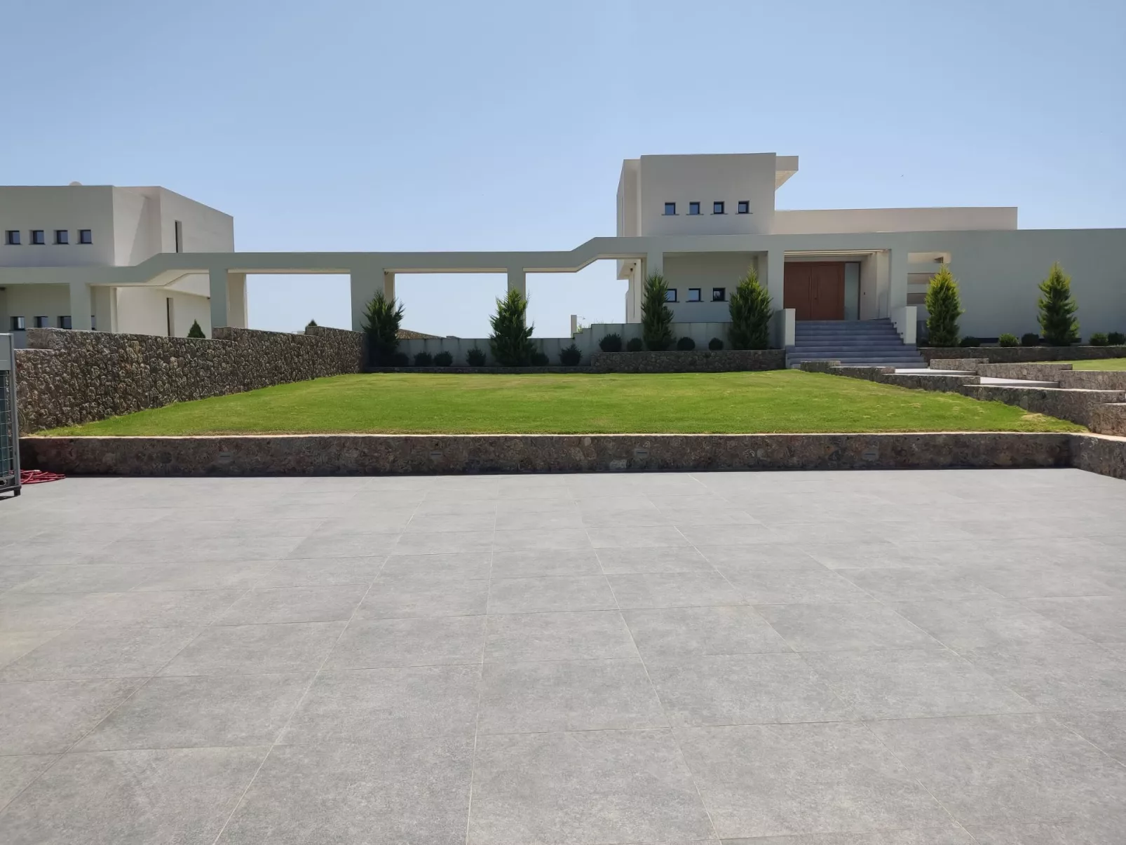 Luxuriöse Villa am Meer mit beheizbarem Pool-Buiten