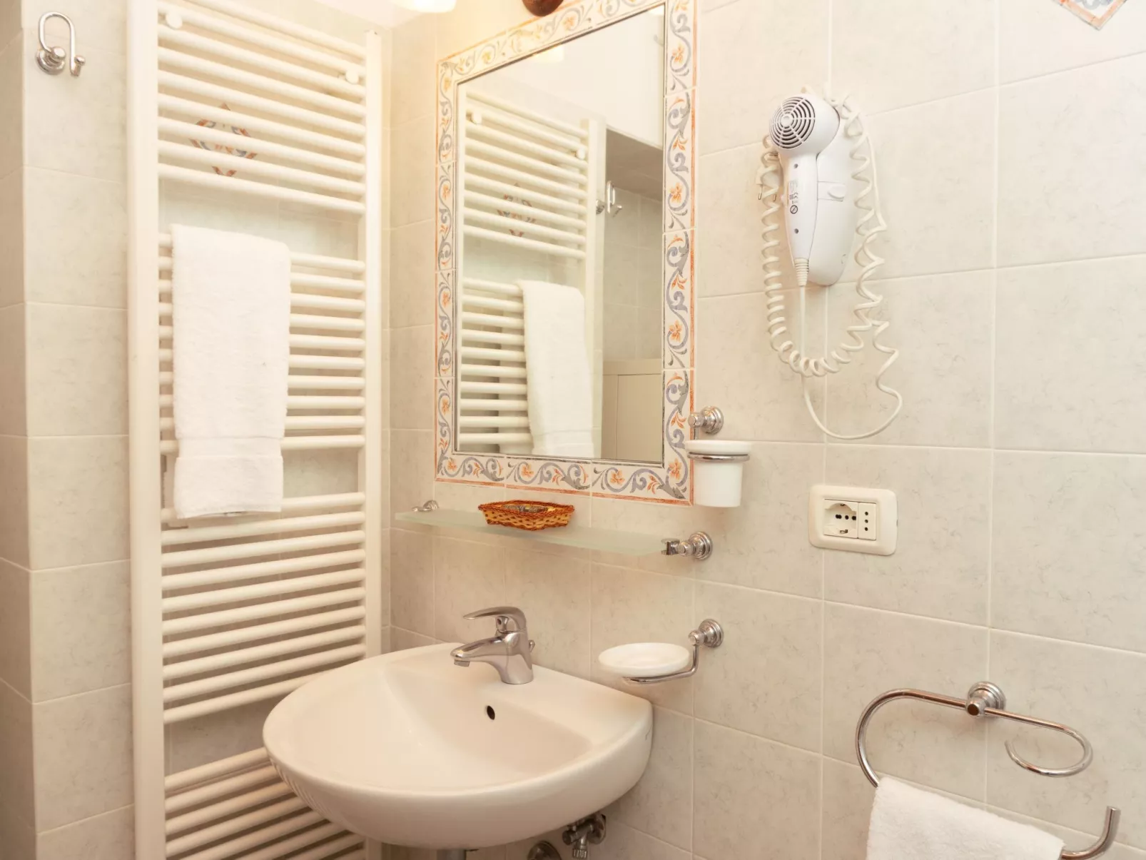 Filippo' Ferienwohnung mit Schwimmbad-Binnen