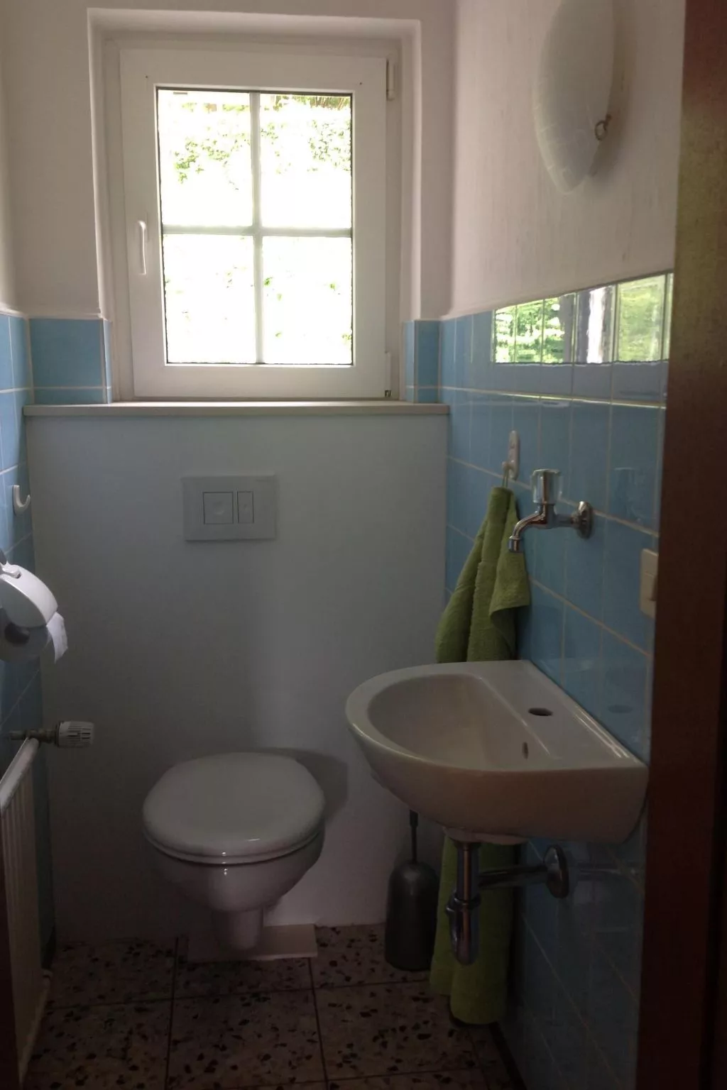 Großes, modernes Ferienhaus mit Terrasse-Image-tags.info