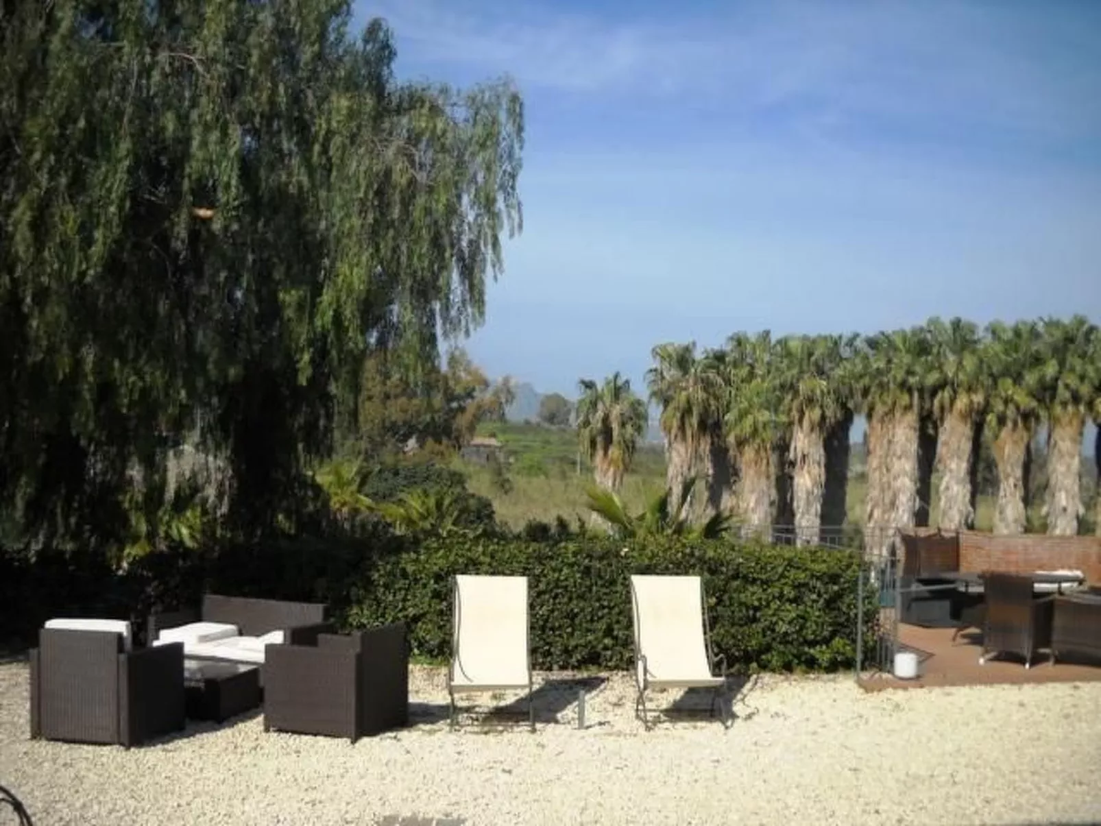 'Fiumefreddo Oasis-Binnen