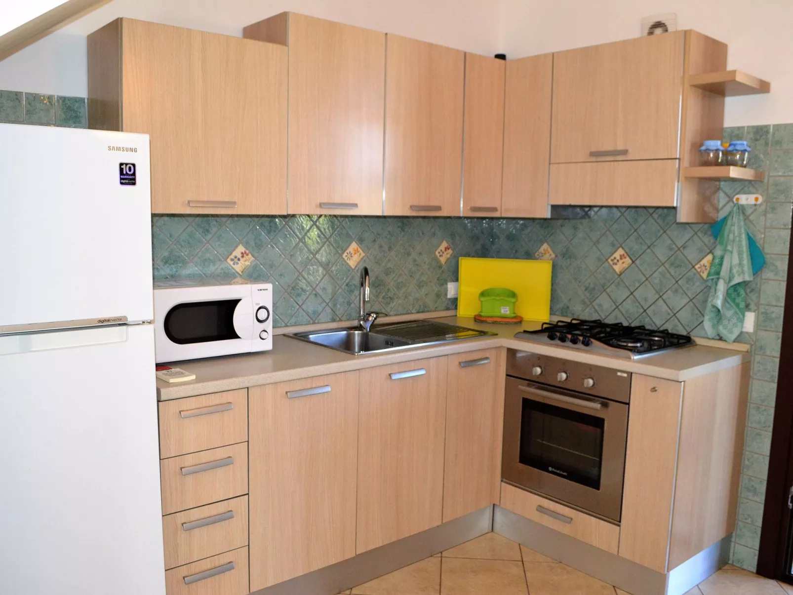 Gemütliche Wohnung mit Privatparkplatz-Binnen