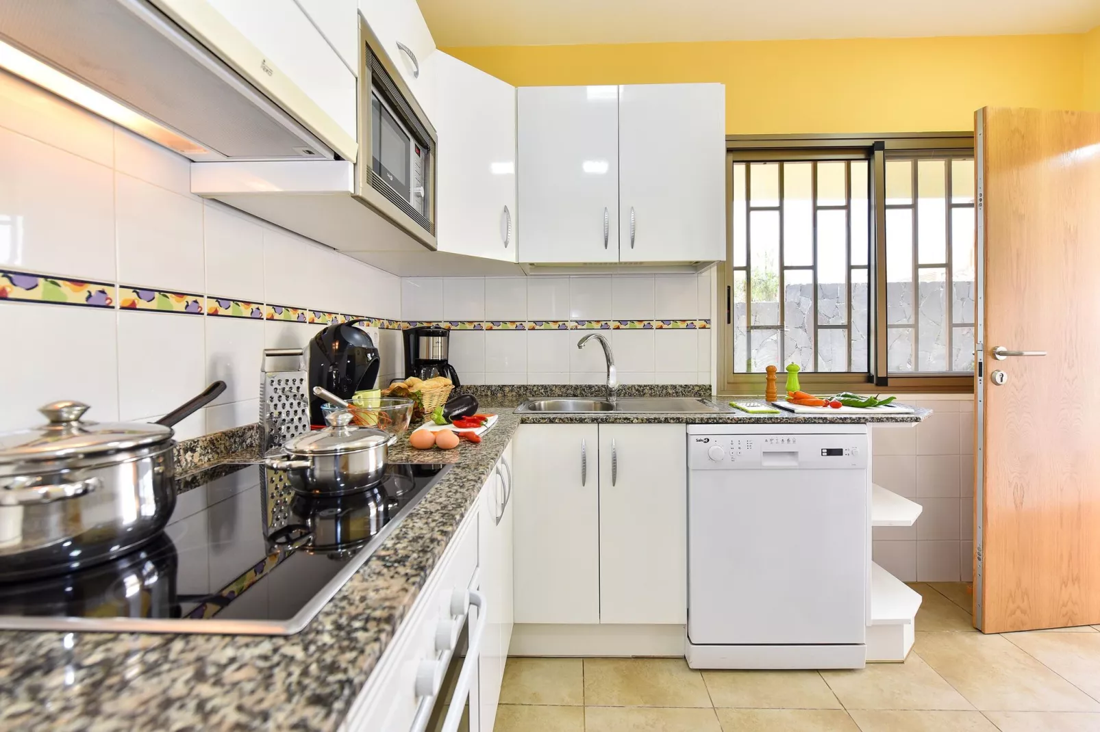 Beach House Adelfas-Keuken