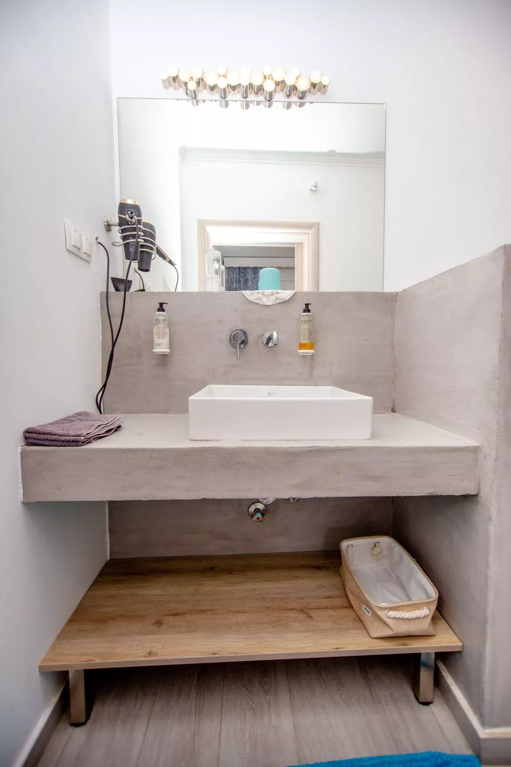 Appartement mit Terrasse-Binnen