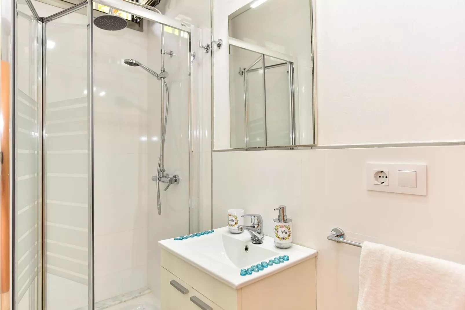 Beach House Adelfas-Badkamer