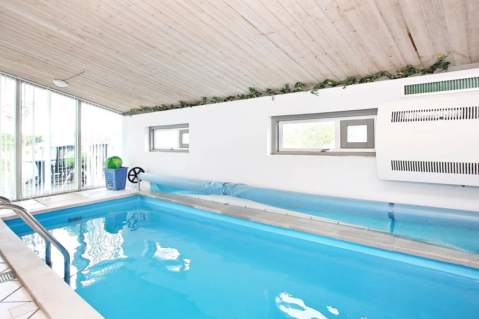 Afgelegen zwembad retraite -- By Traum Ferienwohnungen-Zwembad