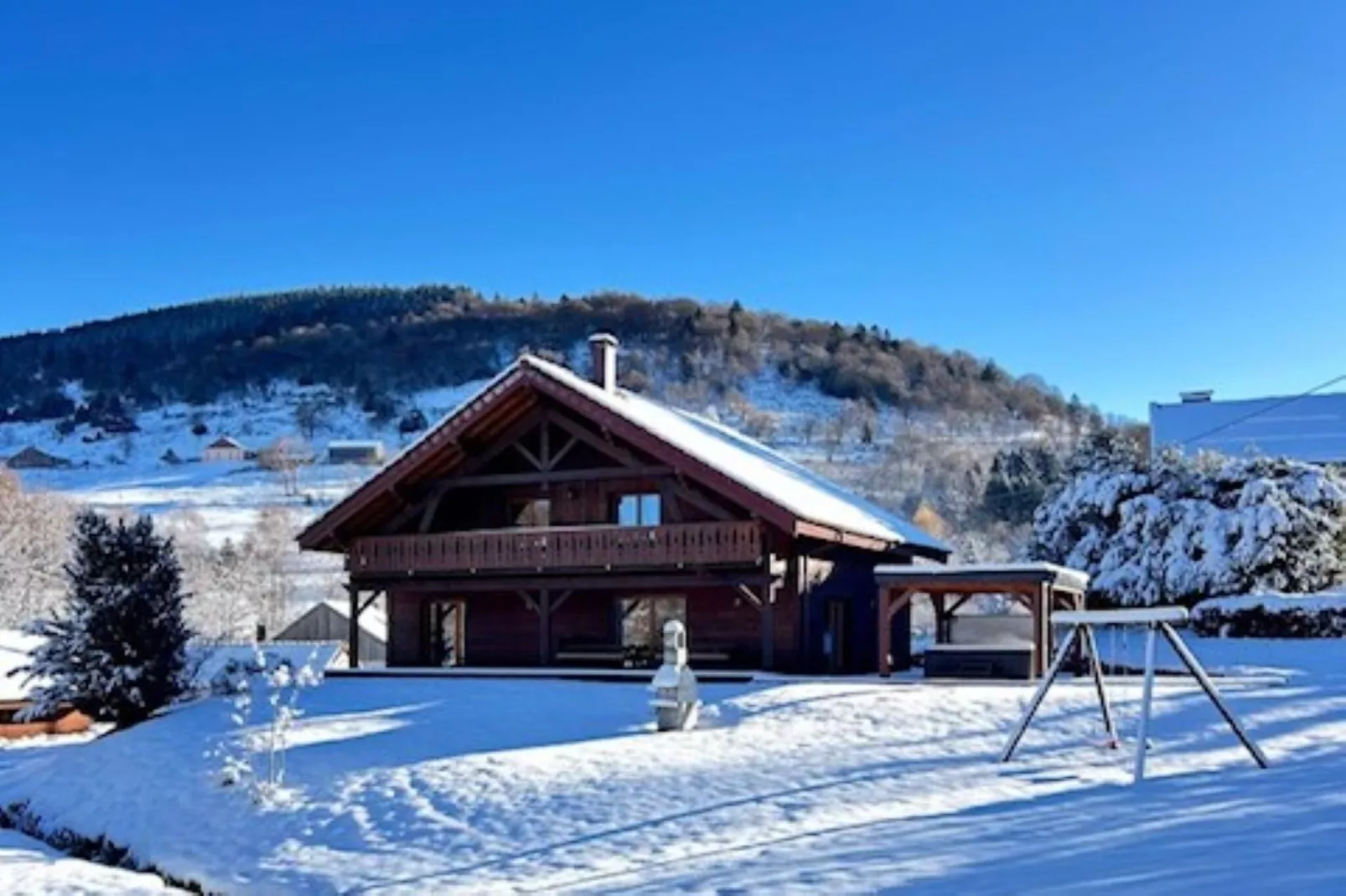 Chalet de montagne-Exterieur winter