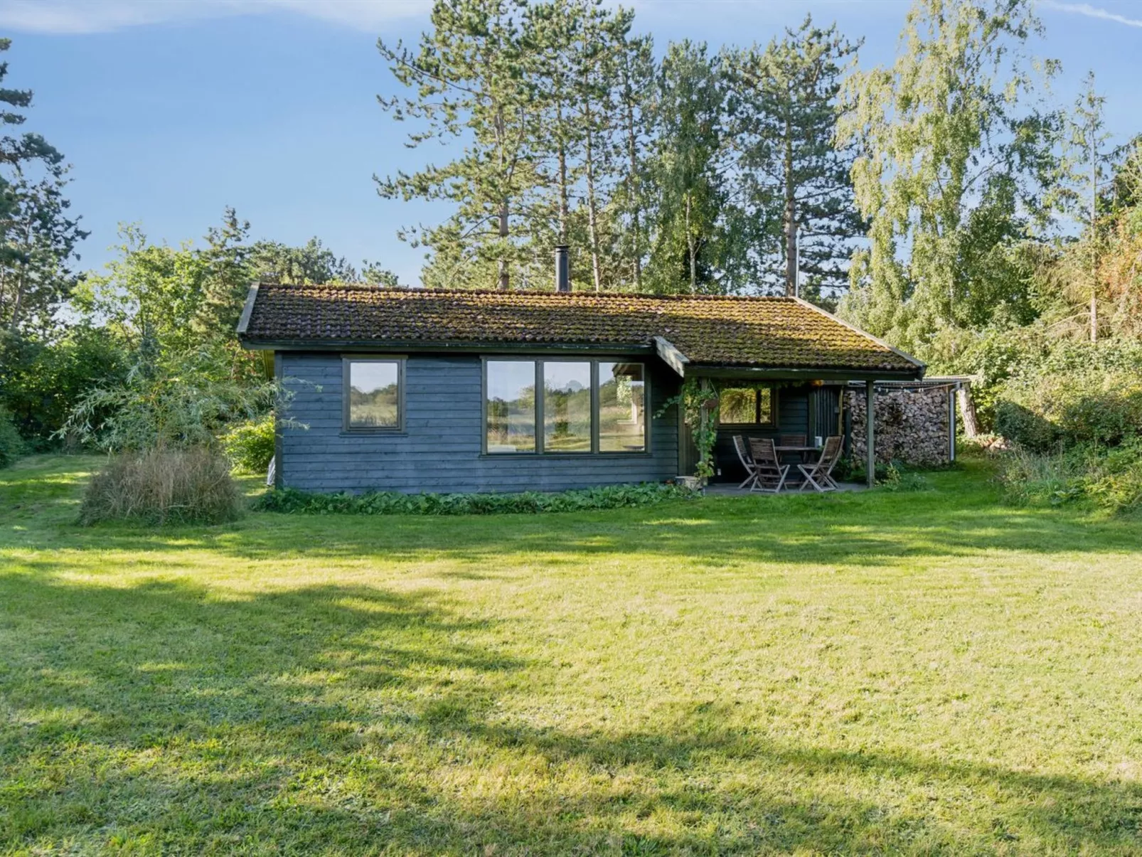 "Ela" - 1.1km from the sea