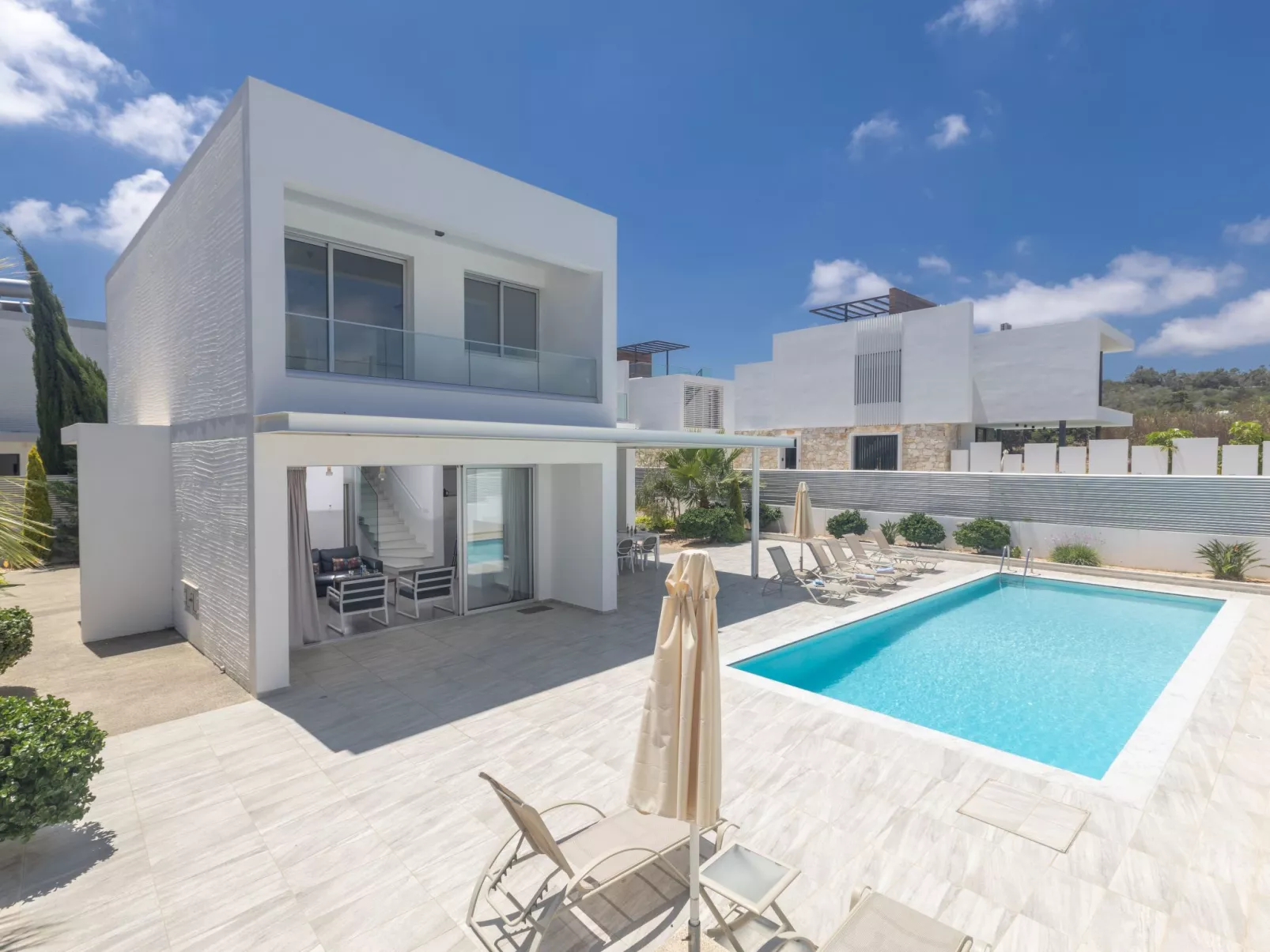 Greco Villa CCV4. 5-Schlafzimmer-Villa mit privatem Pool in Protaras Zentrum