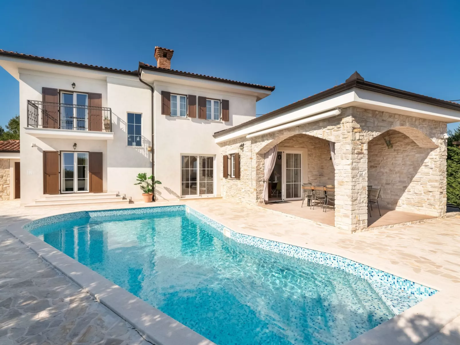 Romantische Villa "Kala" mit Schwimmbad