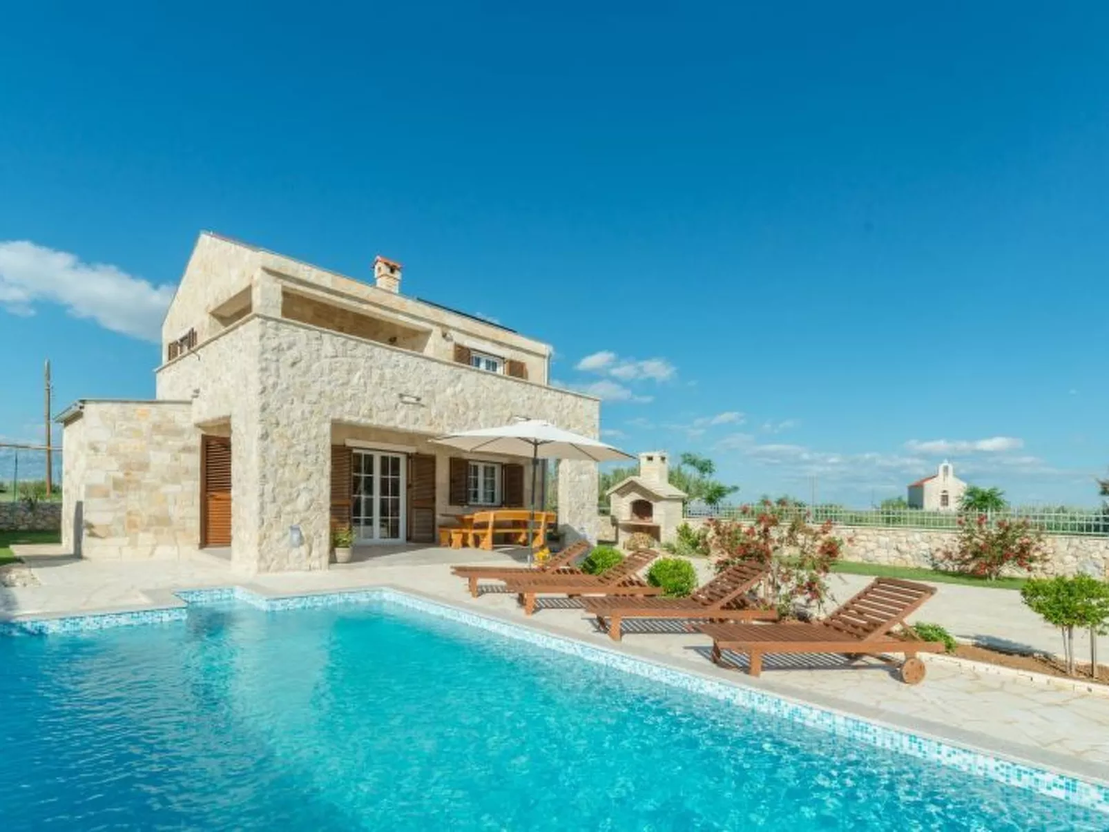 Steinvilla mit Pool, Meerblick, Nähe Sandstrand