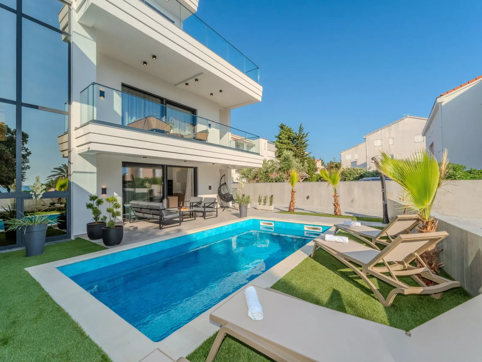 Zwei-Schlafzimmer-Wohnung Dantela mit privatem Pool