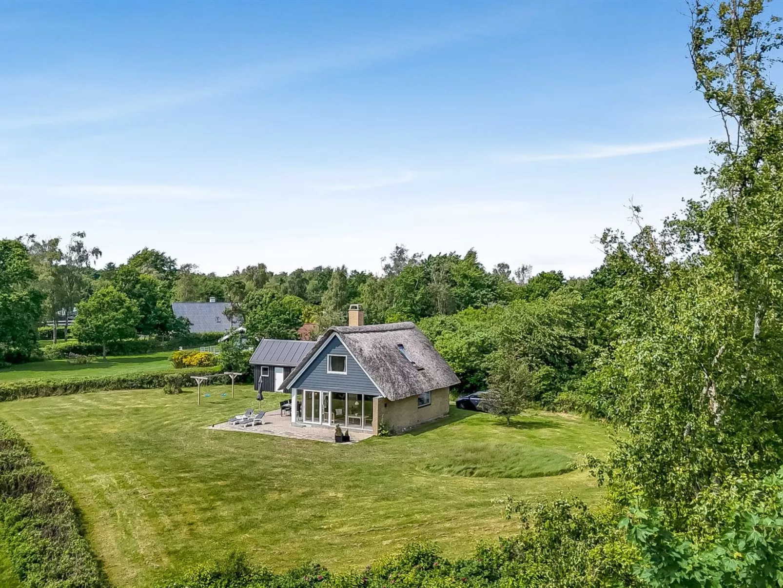 "Ellanora" - 50m from the sea