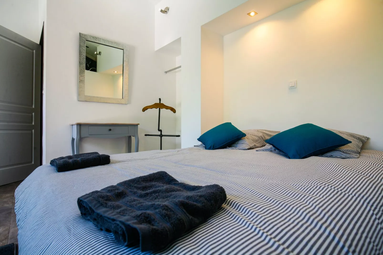 Domaine du pont vieux  Bâtiment principal/Annexe/chalet bois-Slaapkamer