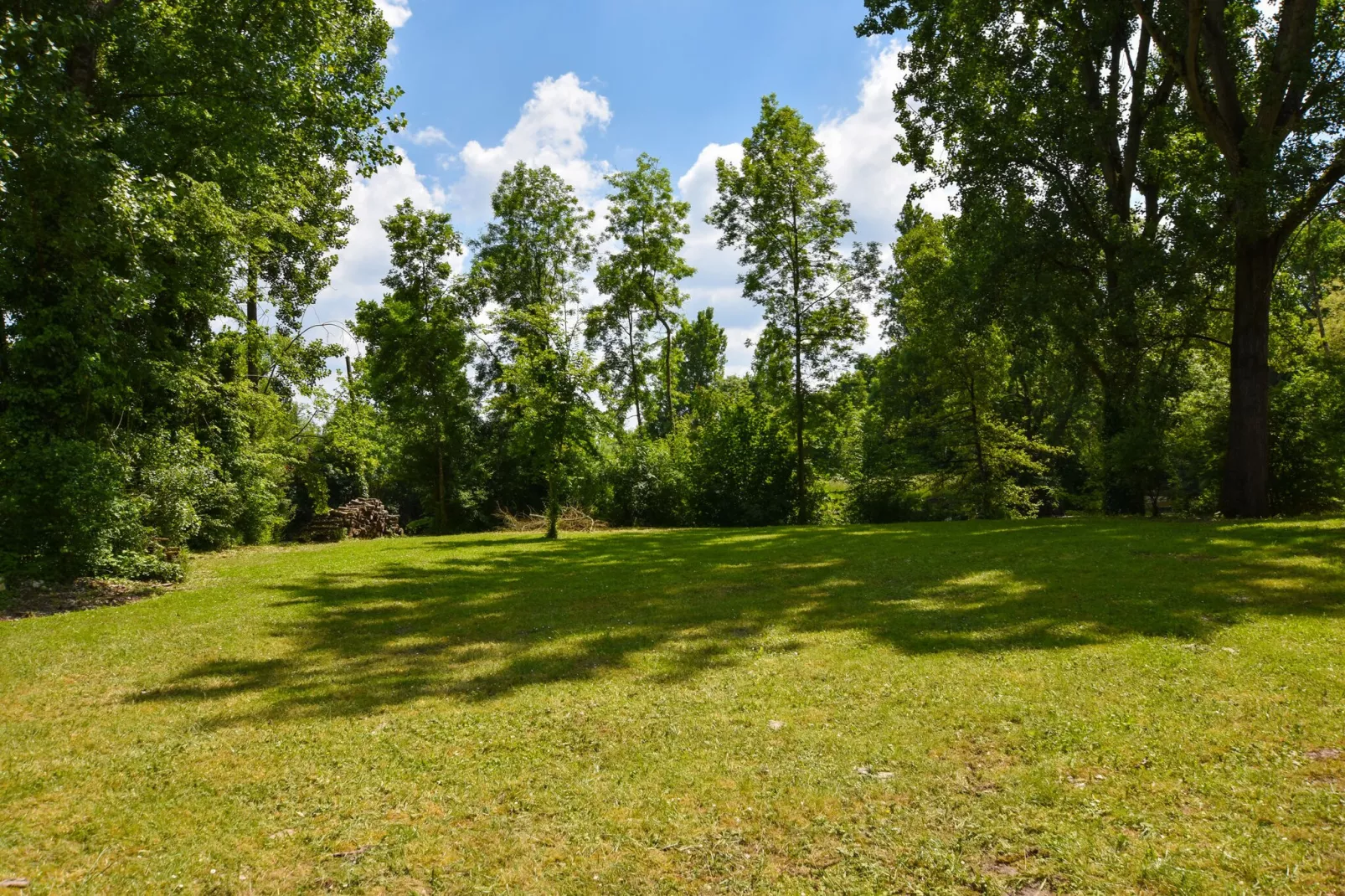 Domaine du pont vieux  Bâtiment principal/Annexe/chalet bois-Tuinen zomer