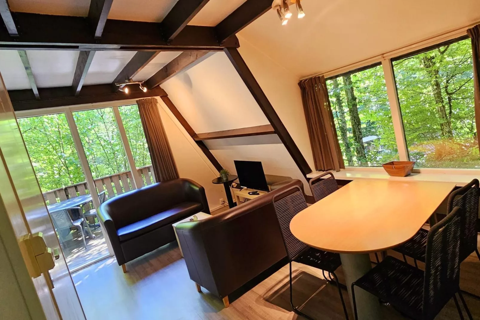 Chalet no 7 - Woonkamer