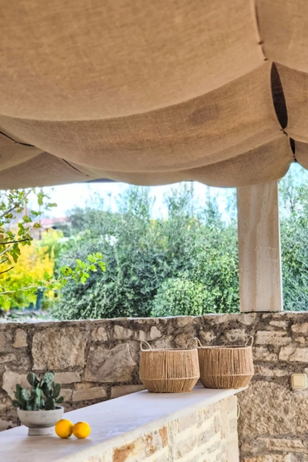 Villa "Arodamos" mit Garten, Grill und Terrasse - Buiten