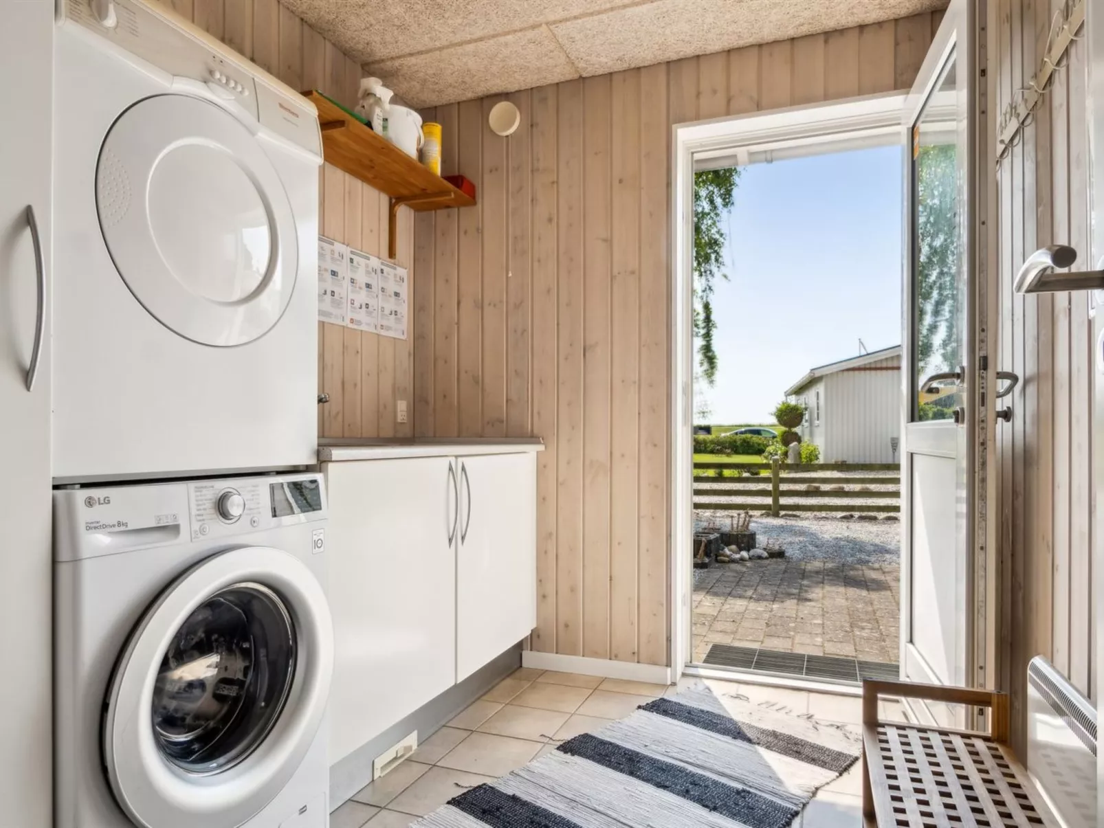 "Neno" - 100m from the sea