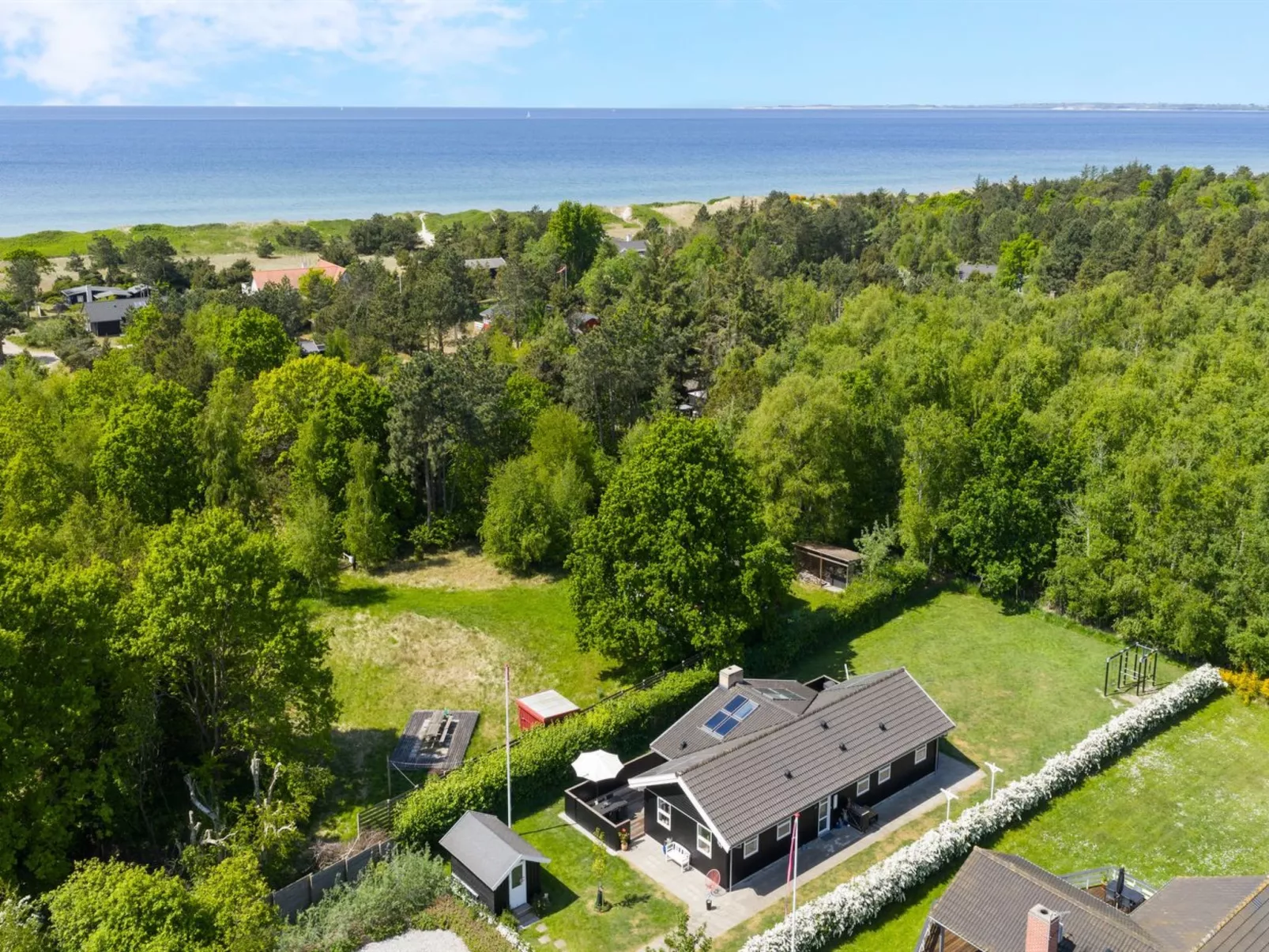 "Merrit" - 280m from the sea